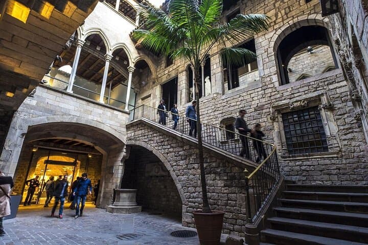 Palau Guell Ticket and Digital City Tour