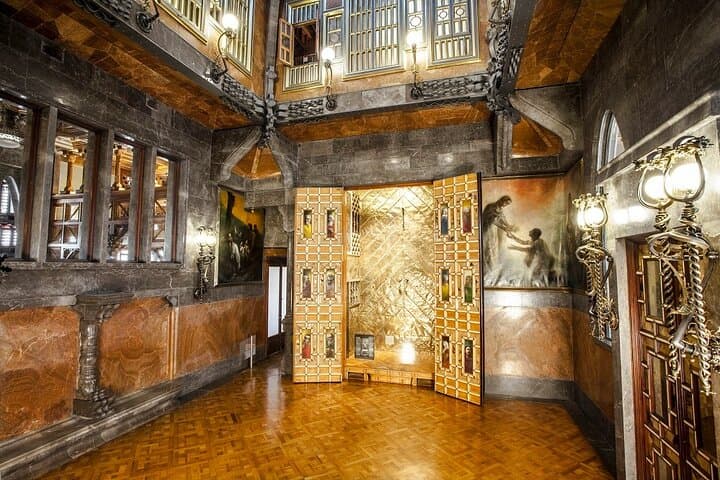 Palau Guell by Gaudi with Audio Guide in Barcelona