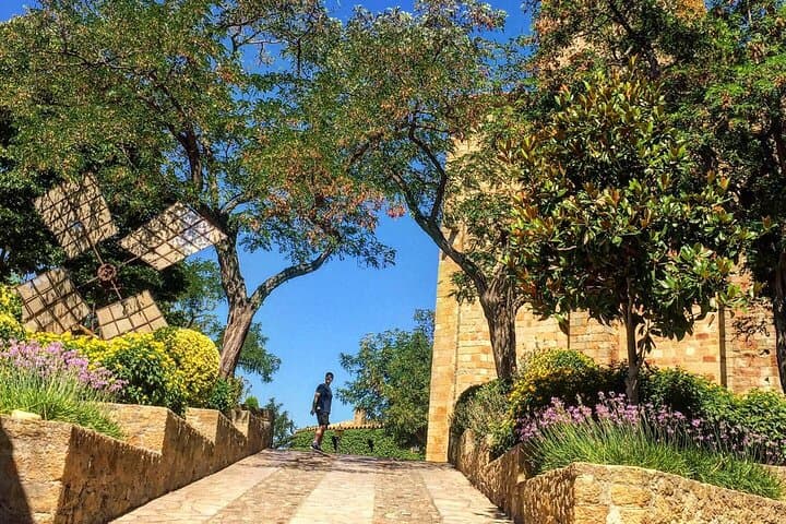 Costa Brava Coves Towns and Winery Private Tour