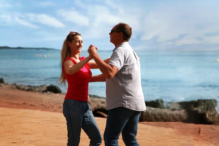 Salsa & Bachata, dance lessons Tenerife south. Have fun and learn
