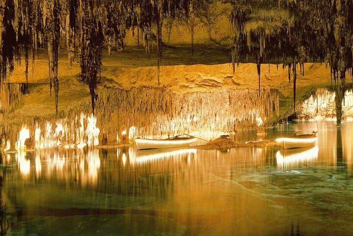 Half Day Tour Bus to the Caves of Drach