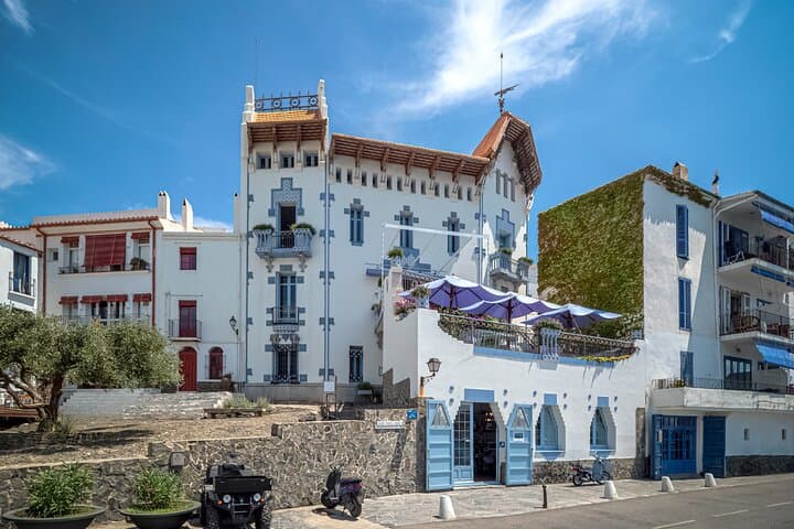 From Roses: Visit Cadaqués (New Free Audio Guide)