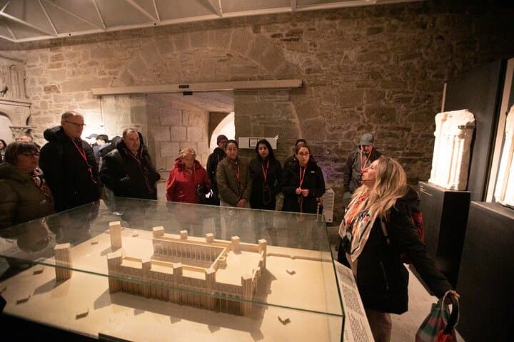 Guided Tour Santiago Cathedral, Museum and Old City