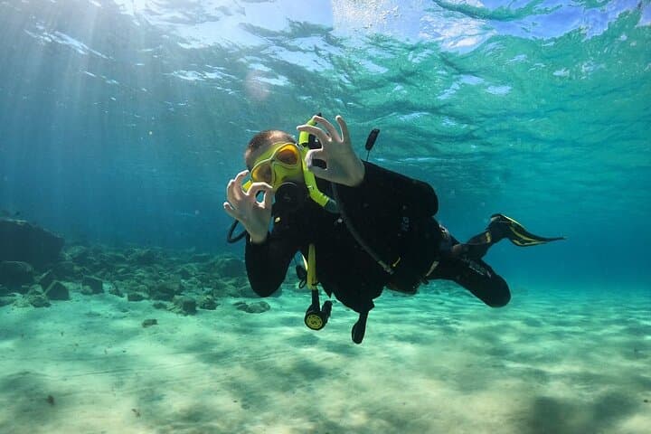 Lanzarote: Try Scuba Diving – No Experience Needed