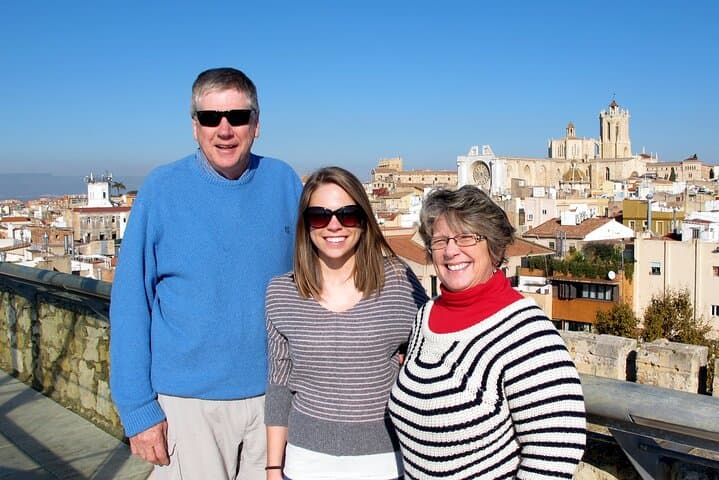 Private Tarragona Tour with 2 Guides and Tarragona Cruise Pickup