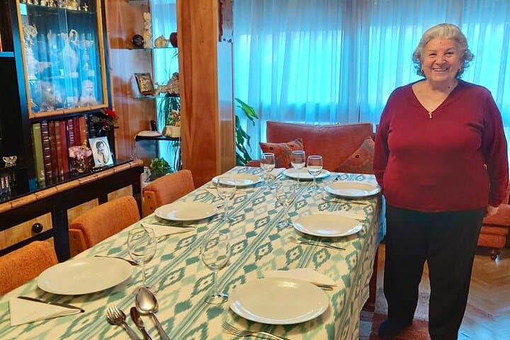 Traditional Spanish Cooking Class with a Grandmother in Madrid