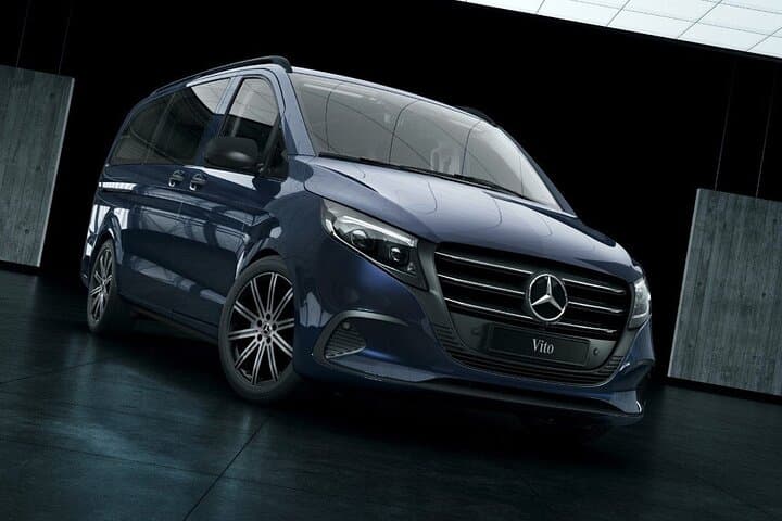 Arrival Private Transfer Santiago de Compostela Airport to City Center by Minivan