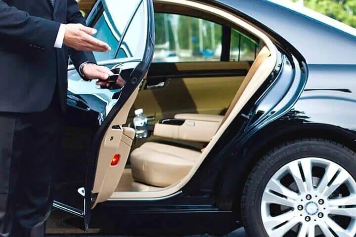 Private One Way Airport Transfer from Malaga to Malaga Airport