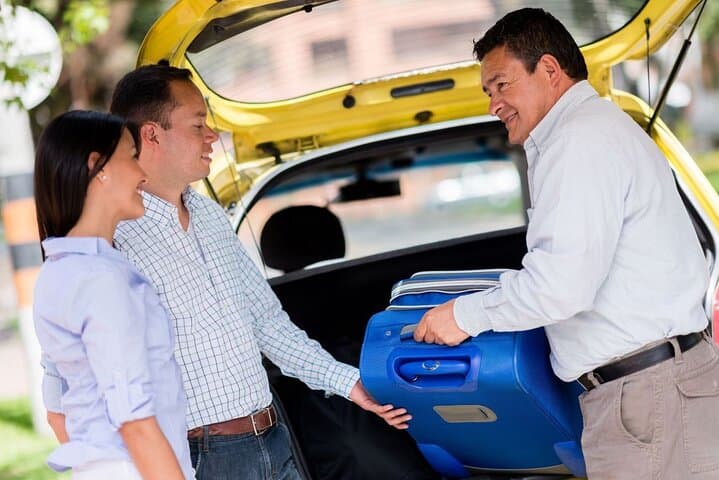 Private One way Transfer from Bilbao to Bilbao Airport