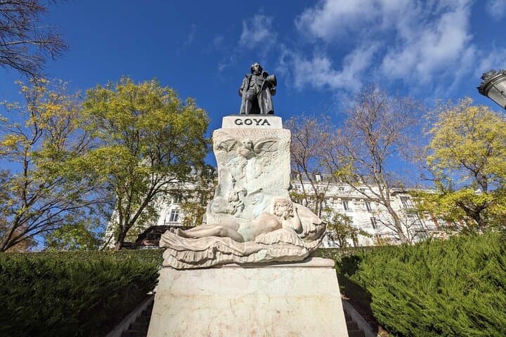 A Self-Guided Tour of El Retiro Park’s Rise, Ruin and Redemption