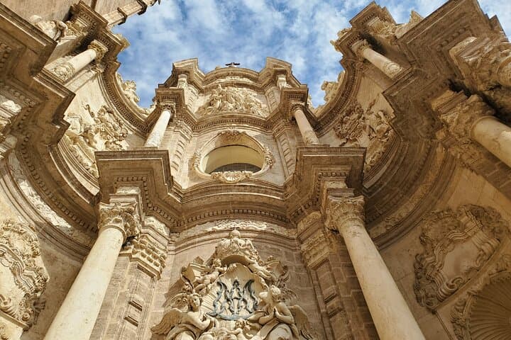 Valencia: Cathedral, St. Nicholas & Silk Exchange Tour + Tickets