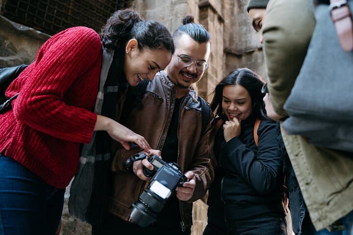 Shine in the Streets of Barcelona: cinematic & candid photos