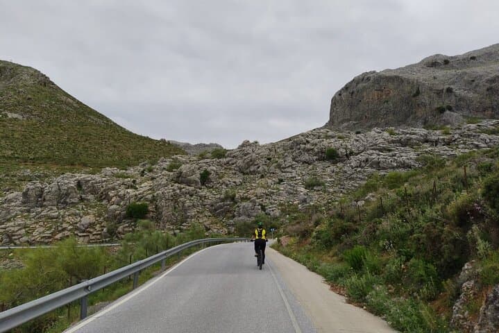 Guided Cycling - Blue Village Ronda - Moderate Level Difficulty