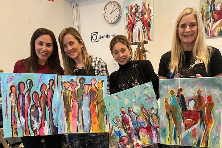 Paint & Wine Workshop in an Art Studio in Barcelona