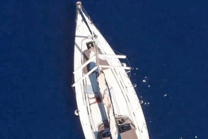 Private Sailing with SUP, Drinks and Appetizers from Barcelona