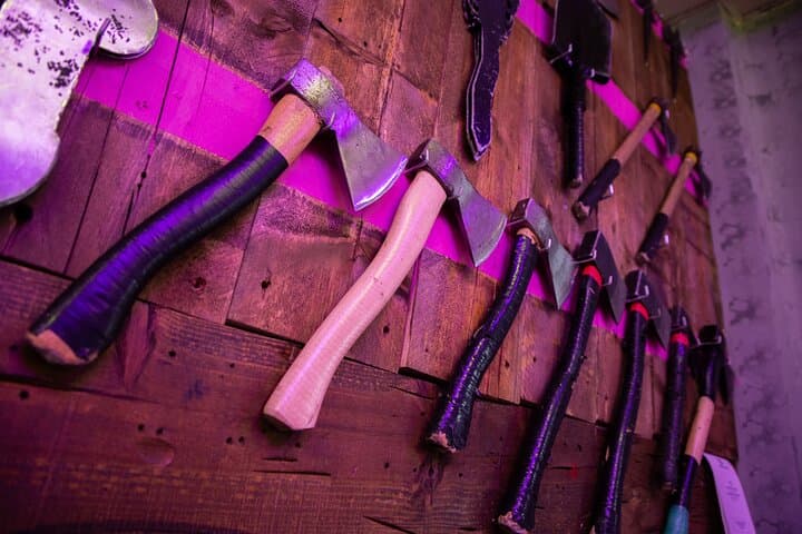 Axe Throwing 2 Hour Session