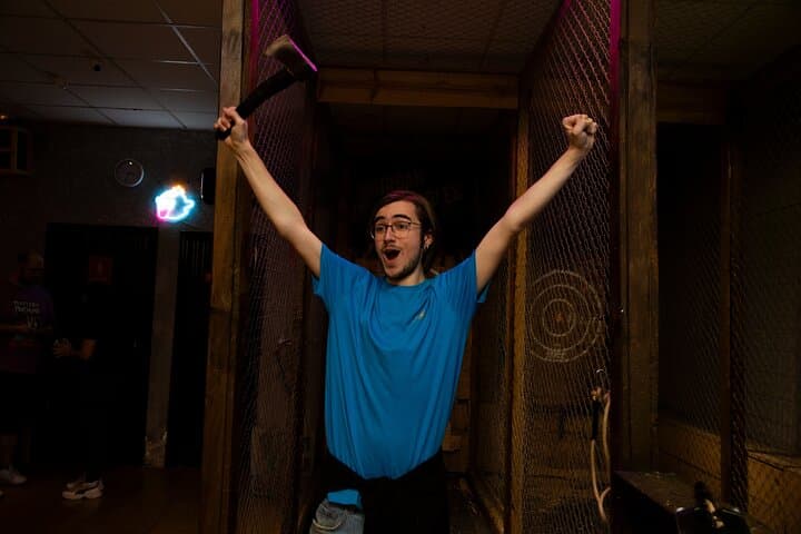 Axe Throwing 1 hour session