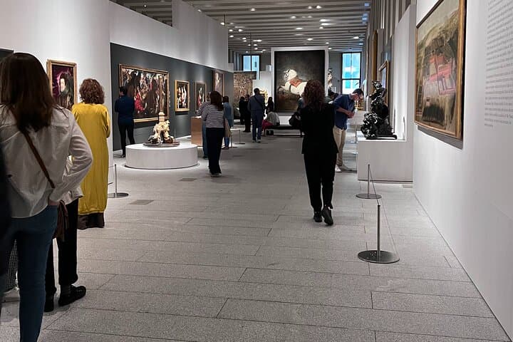 Tour of the Royal Collections of Madrid small group and skip the line