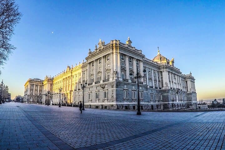 Historical Visit to the Royal Palace Madrid + Ebook