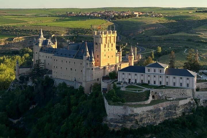 Balloon flight at sunrise in Segovia
