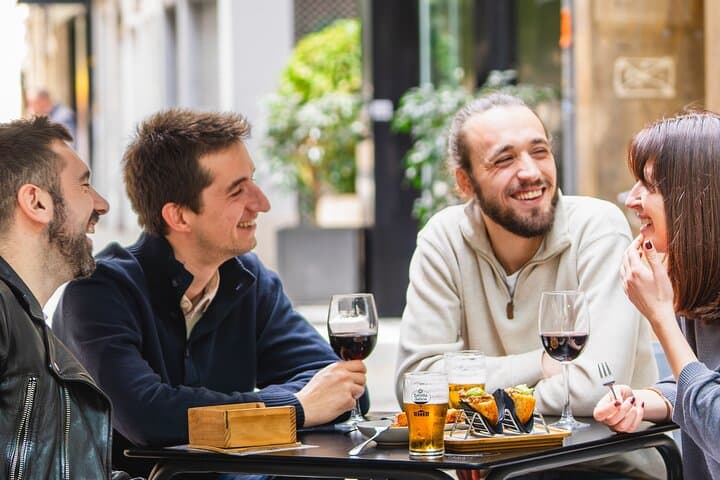 Gourmet Tapas and Wine Tour in Valencia