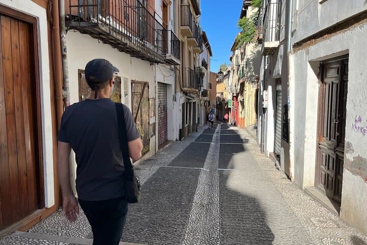 Enchanting Granada: A Self-Guided Audio Tour