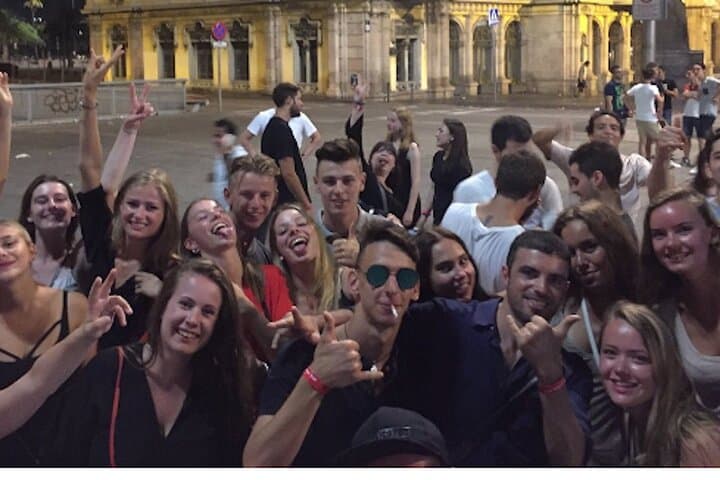 Pub Crawl Barcelona: 4 nightclubs + skip-the-line entry