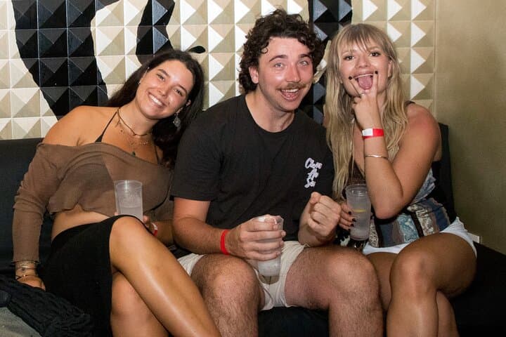 Pub Crawl Barcelona: 4 nightclubs + skip-the-line entry