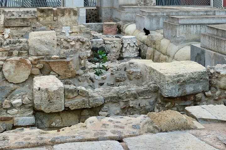 Roman exploration in Cartagena (Spain) walking tour