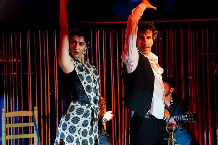 Authentic Flamenco Live Show With Tapas in Barcelona
