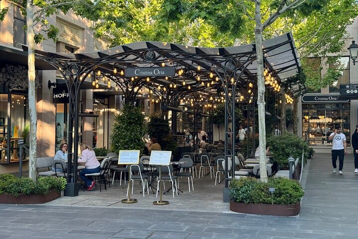 6-Hour Private Tour to Las Rozas Village