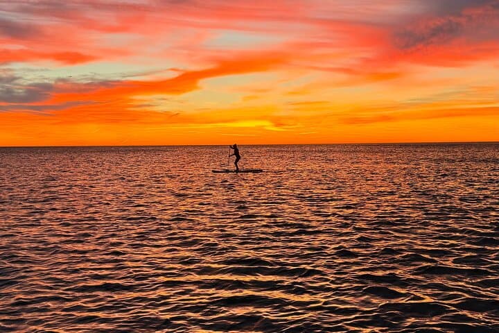 Paddle Surf al Amanecer Incluidos fotografías, vídeos y Desayuno
