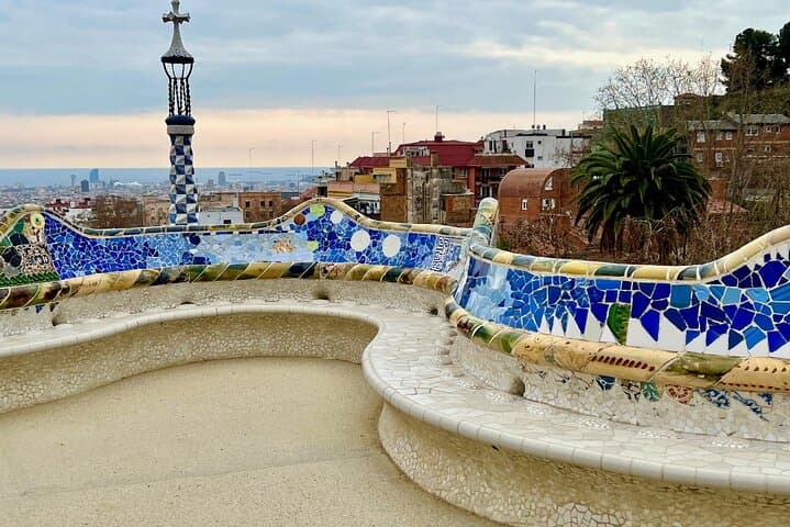 1-Hour Park Guell Gaudi's Wonder Guided Tour Max 6 People Group
