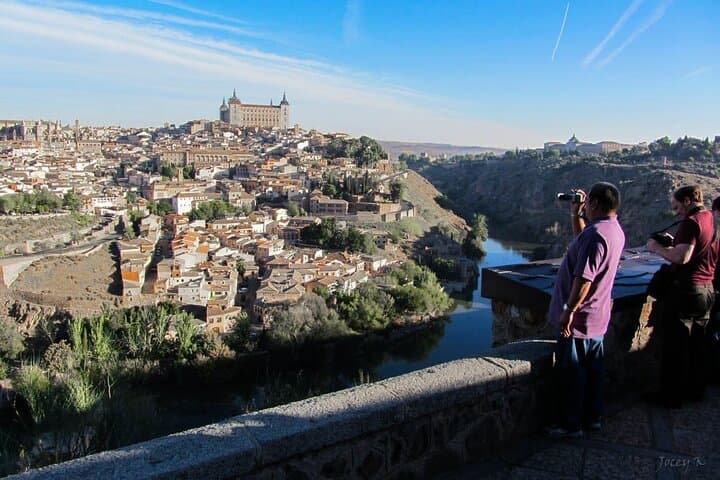 Toledo Best PRIVATE VIP PICK UP TOUR from Madrid 5h (HD)
