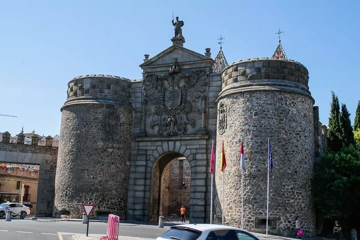 Toledo Best PRIVATE VIP PICK UP TOUR from Madrid 5h (HD)