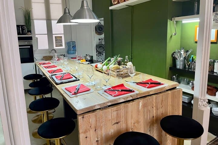 Premium Private Cooking full Paella Menu, Tapas & Sangria
