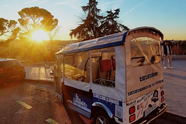 Private Panoramic Tuk Tuk Tour in Madrid
