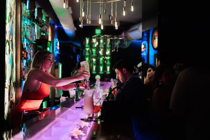 Pub Crawl Valencia | The Biggest | Club Entry Included
