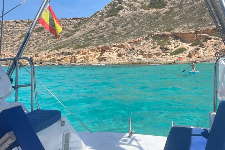 Mallorca Sailing Adventure with Snorkeling, Snacks & Drinks