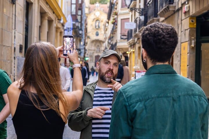 Chef-Led San Sebastián Pintxos Tour: 5 Bars, Food & Wine