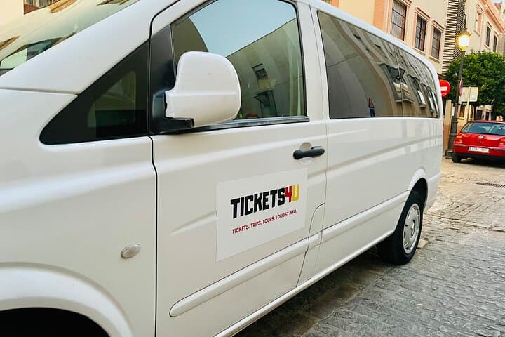 Private transfer from Seville to Lisbon
