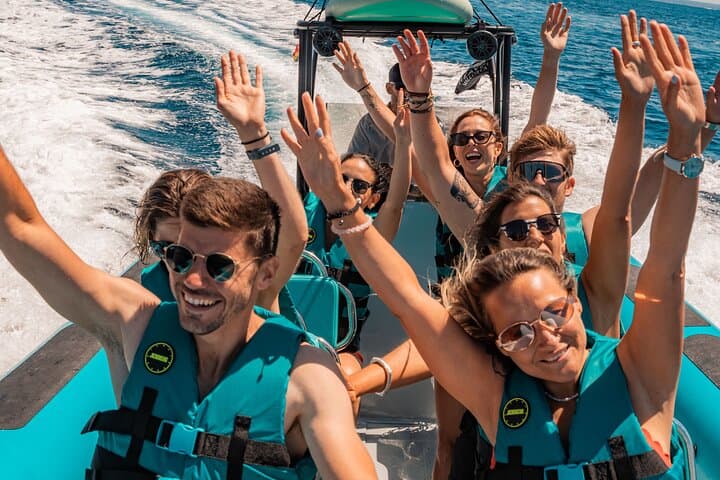 Mallorca: Speedboat Tour, Cathedral Visit, Coves and Snorkeling
