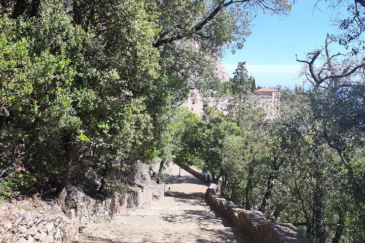 Montserrat Early Morning Skip-the-Hussle Half Day from Barcelona