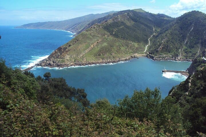 The Best Hiking with a Cliff View in San Sebastián