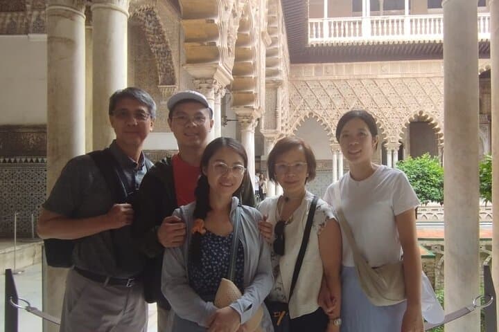 Private tour Royal Palace+Cathedral+old Jewish neighbourhood