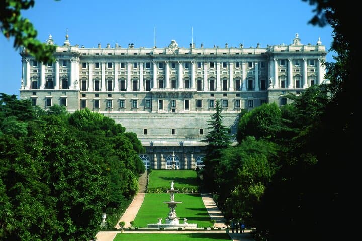 Madrid Essential Private Walking Tour of Iconic Landmarks