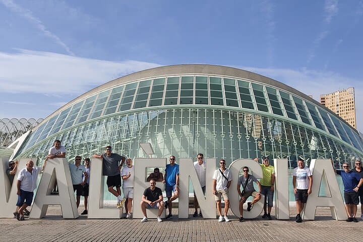 From the Old Town to the City of Arts – Small Group Bike Tour
