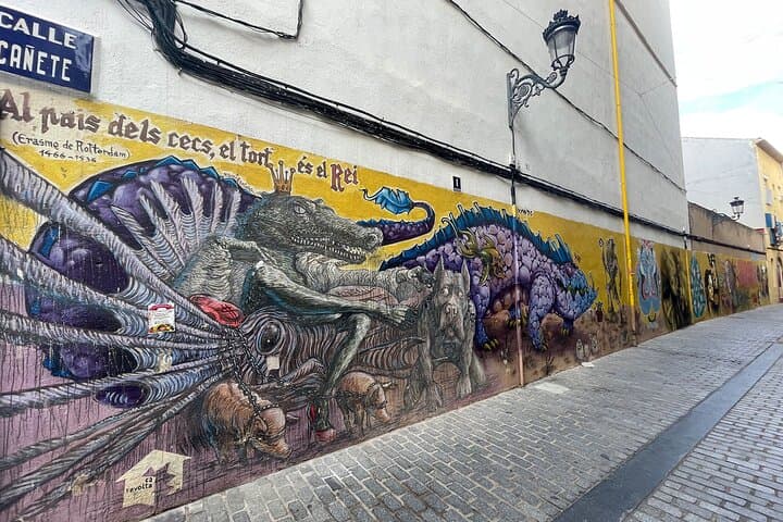 Valencia Street Art | Small Group Guided Tour by Bike