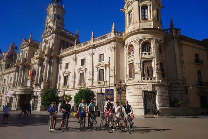 Private 2-Hour Bike Tour: Medieval Valencia & City of Arts