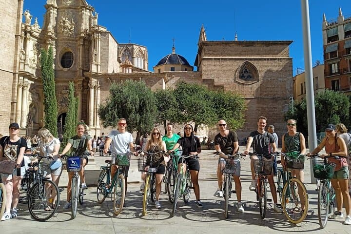 Exclusive 2-Hour Private Bike Tour in Valencia